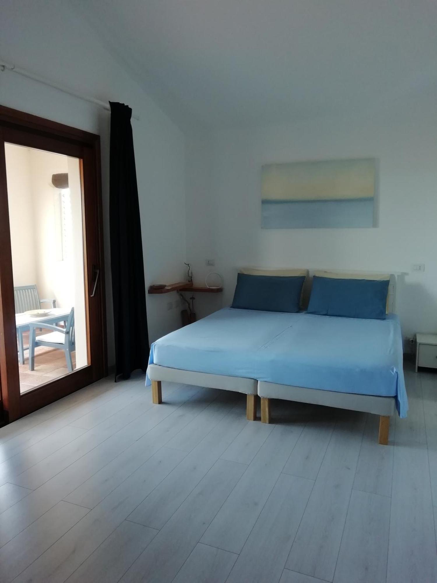 Frina Di Mari B&B Сан-Теодоро Экстерьер фото